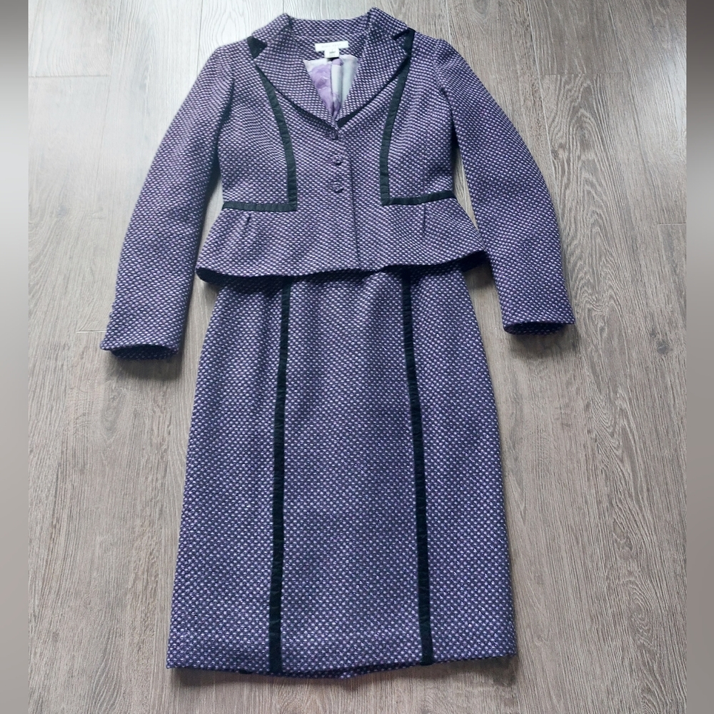 Nine West purple tweed suit. Floral lining. Size 2